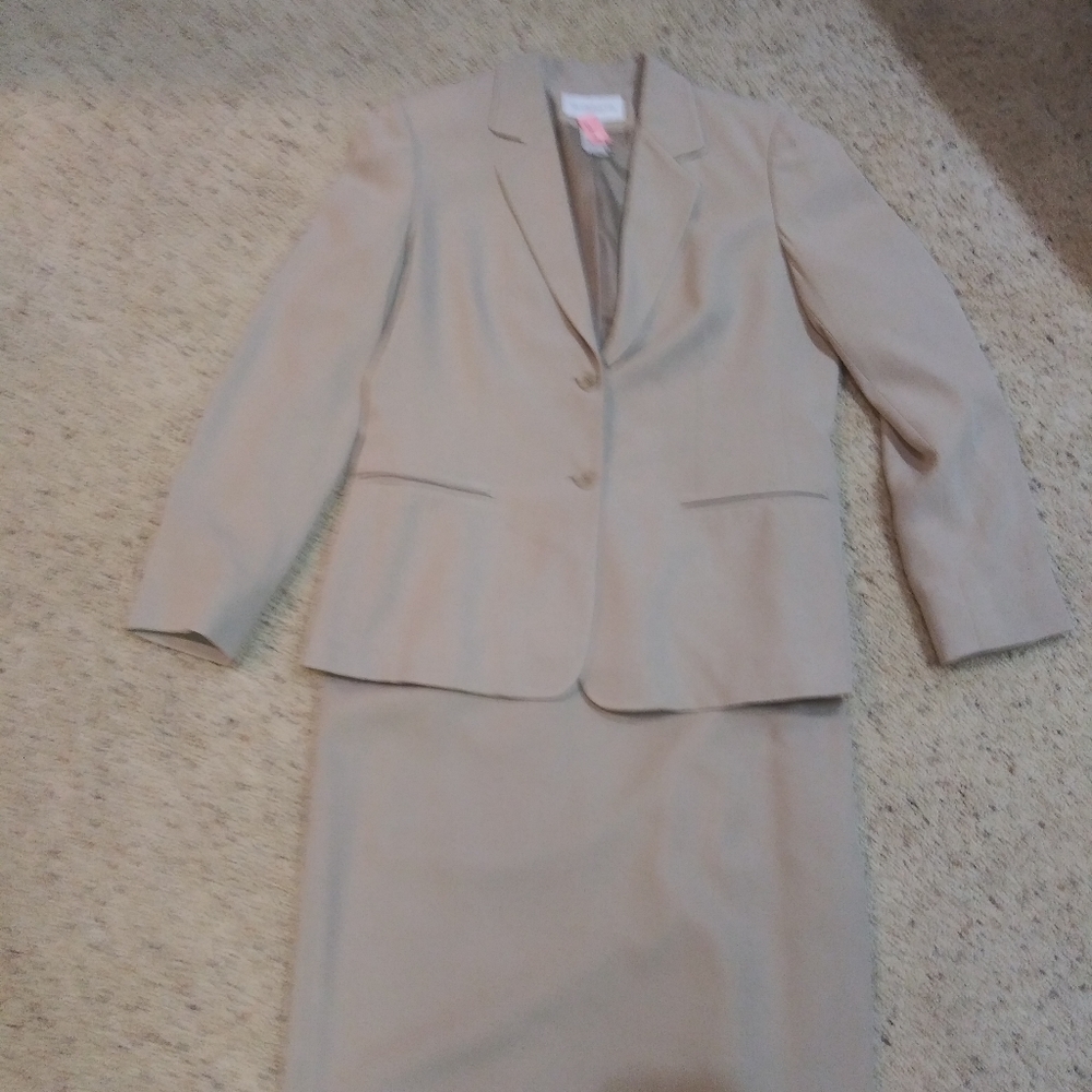 Cute Blazer and matching skirt from Liz Claiborne